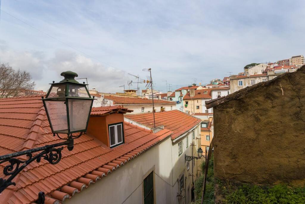 Apartment Mouraria 3 - Historic Duplex Lisbon